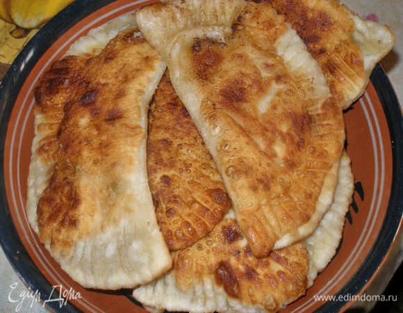 И очень понравились чебуреки от Ланы  http://www.edimdoma.ru/retsepty/46285-chebureki-na-mineralke-s-pikantnoy-nachinkoy....особенно муж оценил!!!)))Начинка и правда,очень пикантная,ароматная и сочная!!!)Скажу по секрету,это мои первые чебуреки,и очень удачные!Спасибо Ланочка!)