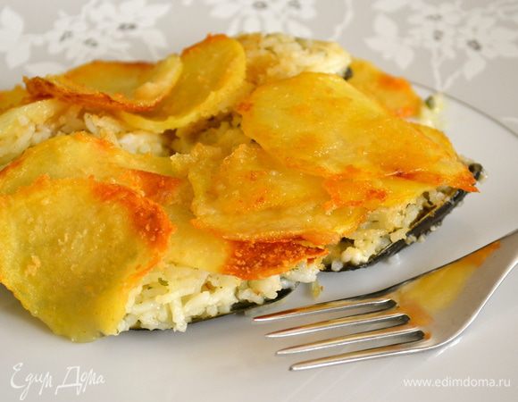 Подавать сразу же! Лучше с бокалом прохладного белого вина... )))