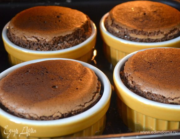 Не открывать дверцу духовки! Пудинги при выпечке очень хорошо поднимутся, но после остывания немного осядут... На вкусе это никак не скажется! )) 