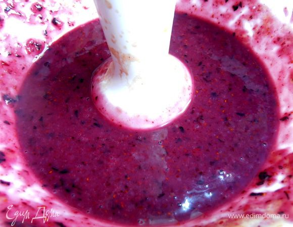 Взбиваем блендером...