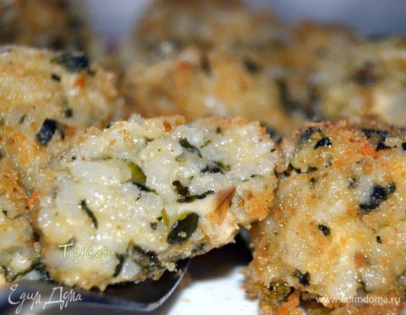 Просто ризотто вкусно,а аранчини тоже вкусно)) Но более интересно.