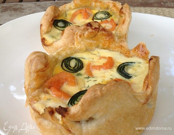 И вот....с пылу жару.... аккуратно вытащить из форм.....  и к столу ..... белое вино оооочень будет к стати!!!