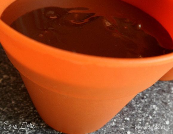 заливаем шоколадом и отправляем в холод на пару часов