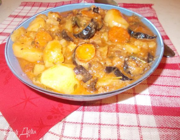 Это любимый суп моего брата. Когда он стал жить отдельно от родителей, узнавчто дома варят такой сытный и наваристый супчик, он ехал через весь город чтобы отведать его!!!!