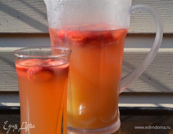 Подаем тут же. Наслаждаемся в жаркий день летнего дня.