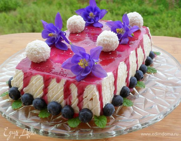 из такого же печенья я делала торт, но с мангово-черничным кремом