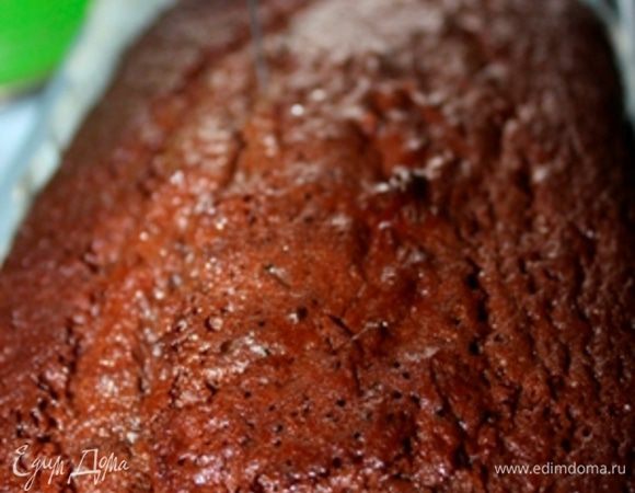 Выпекать кекс при 200°С 40 минут. Проверяем готовность тестером.