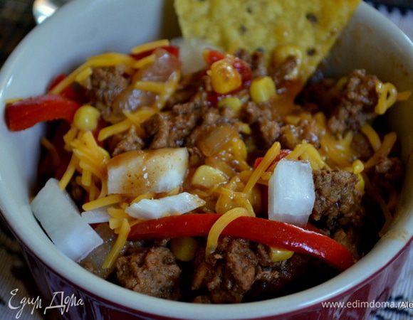 Подаем на стол с сыром или сметаной с чипсами или питой. Приятного аппетита.