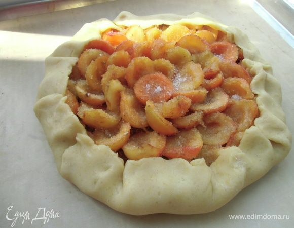 Завернуть края галеты и выпекать при  температуре 190 С около 1 часа