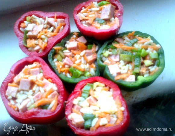 Заполняем до краёв начинкой... (как раз хватило!).