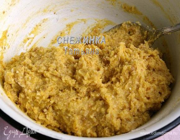 Перемешиваем хорошенько ложкой.