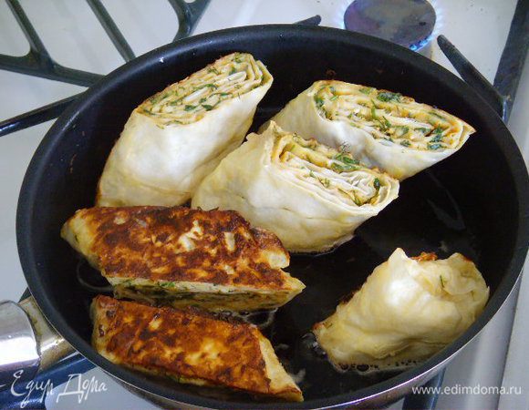 Со всех сторон. Приятного аппетита !!