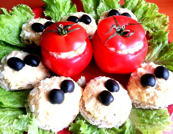 И украшаем ломтики сверху...