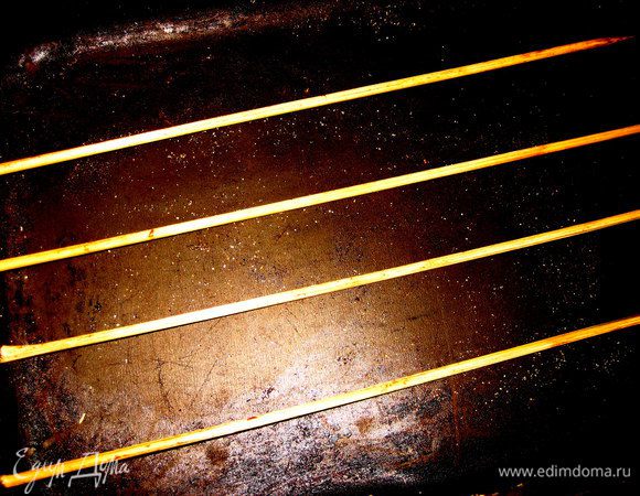 Это нужно нам, чтобы шпажки свободно умещались в длину нашей прямоугольной формы.