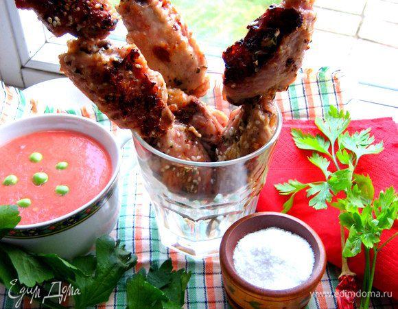 Мои готовы такое кушать хоть каждый день))) На природе тоже отлично будут готовиться и смотреться такие быстрые шашлычки!!!