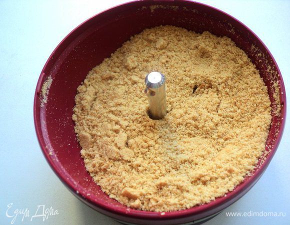 Печение поломать на кусочки и измельчить в блендере.