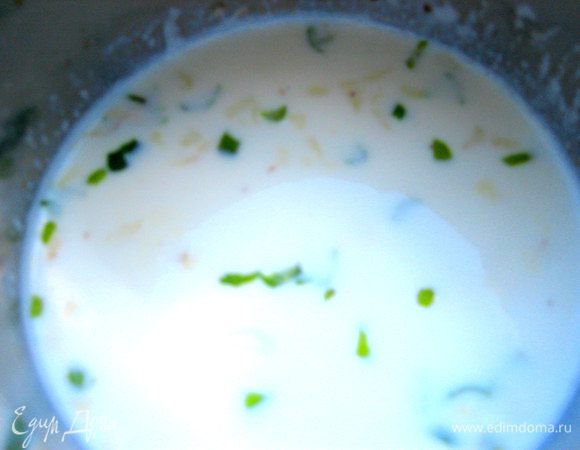 Добавляем в конце нагревания сливок..