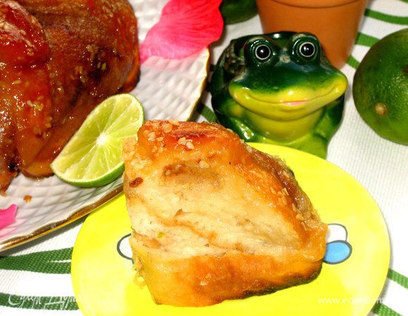 Нижняя греночка отлично держит кусочек и остаётся хрустящей и это придаёт десерту законченный вид,да и просто вкусно!!!