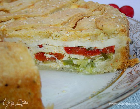 Даем пирогу немного остыть, вынимаем из формы и пробуем!