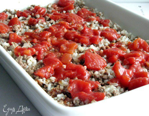 От предыдущего блюда у меня остались консервированные помидоры в собственном соку, я их тоже добавила.