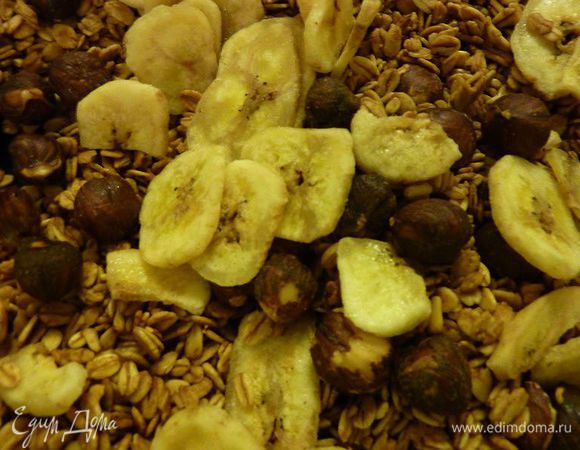 Полностью остудит   , 30  минут, затем добавьте банановые чипсы.
