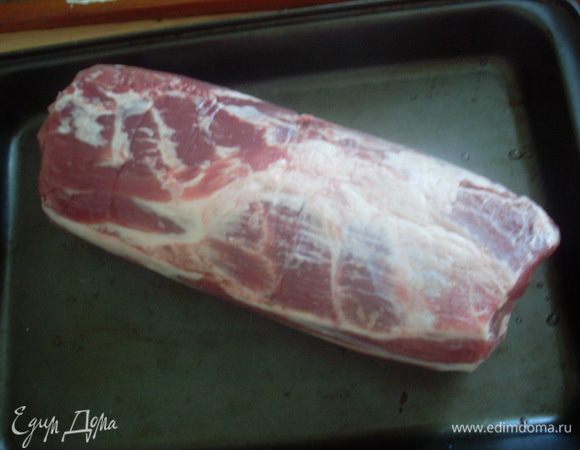 Шейку разморозить (я беру всегда импортную замороженную, с отечественной у нас можно пролететь - часто продают невыложенное мясо с запахом хряка, что мне не подходит).