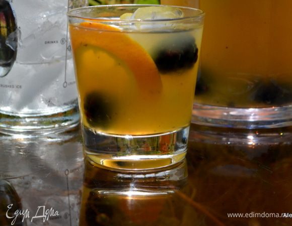  Лед пищевой уже сами добавляем в напиток. Наслаждаемся.