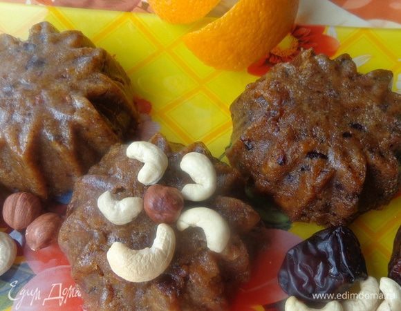 А можно разложить по формочкам и примять, чтобы получились красивые порции.