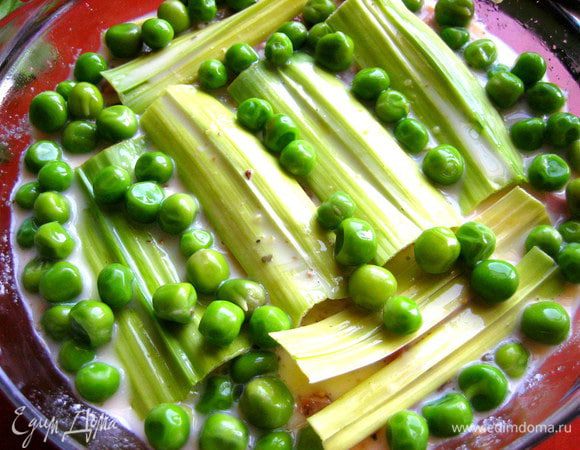 Высыпаем его сверху!