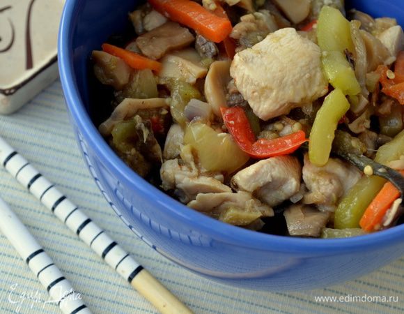 Перед подачей посыпать кунжутом. Подавать немедленно!