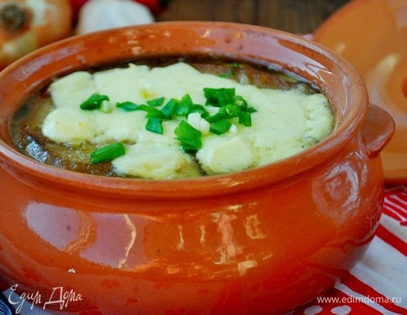  Готовый суп посыпать измельчённой зеленью и сразу подавать.
Ну очень вкусно!