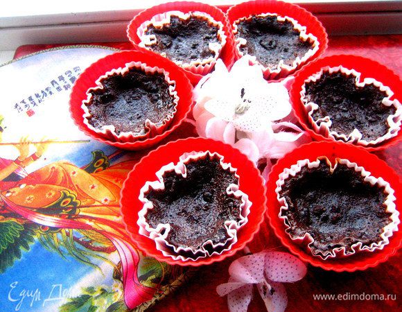 Вспомнила!!! Это очень напоминает брауни!!! Имеет место быть)))