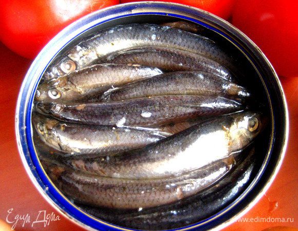 Открываем килечку пряного посола... Мою любовь к ней все знают)))