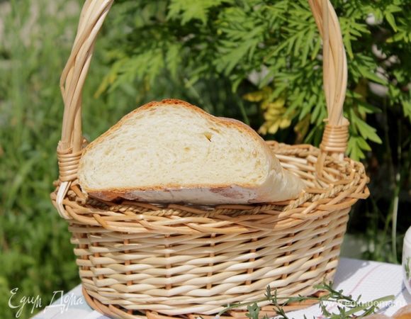 Сыровотку не в коем случае не выливаем, с нее получаются великолепная выпечка!