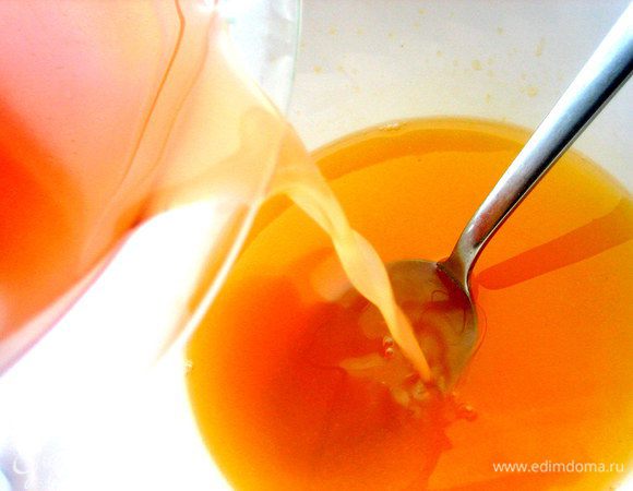 Соединяем оба сока...