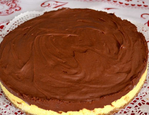 Перед подачей освободить чизкейк из формы...