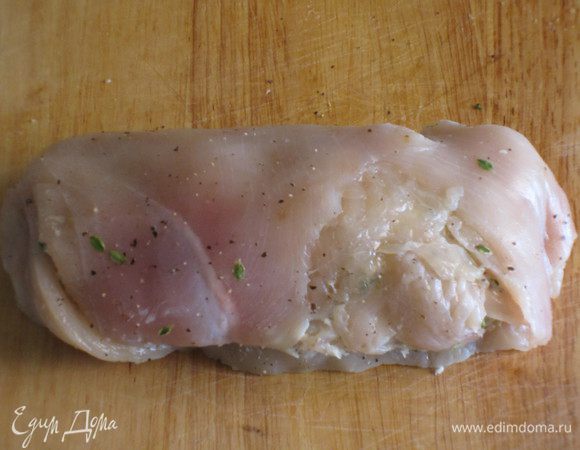 Аккуратно свернуть рулетом.....