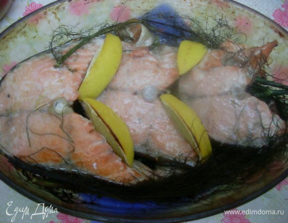 Выпекала в разогретой до 180-200 градусов духовке около 15 минут. 
Вынула из духовки, прикрыла и дала постоять еще минут 5.