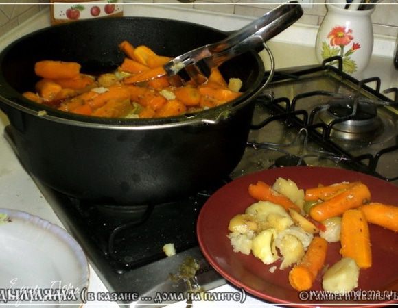 А потом на основном блюде выкладываем натюрморт.… 