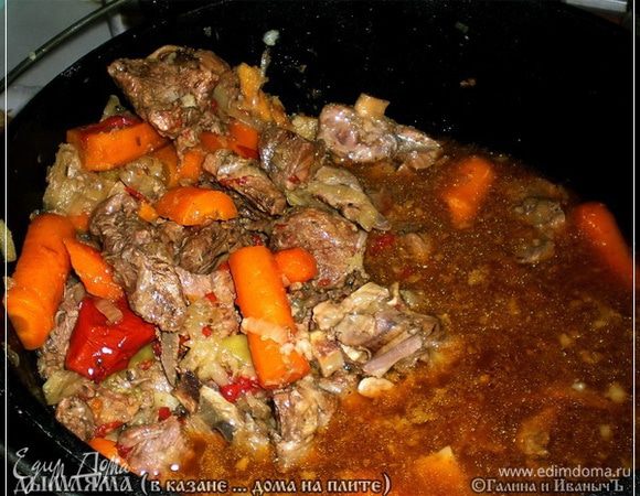 ГЛАВНОЕ в Дымляме. Это СОК Дымлямы. Мясной выпаренный сок со всеми соками овощей … НЕТ!!! Это словами описывать бесполезно. Я его столько выпил … и уже даже остывшего. И вкус нисколько не стал хуже. Это просто разок попробовать!!! Чтобы понять!!!