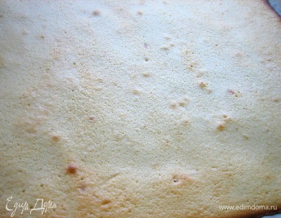 Выпекаем около 15 минут, пока тесто не схватится.