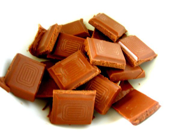 Для верха плавим на водяной бане любой шоколад.