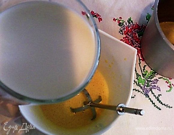 + молоко. Перемешать.