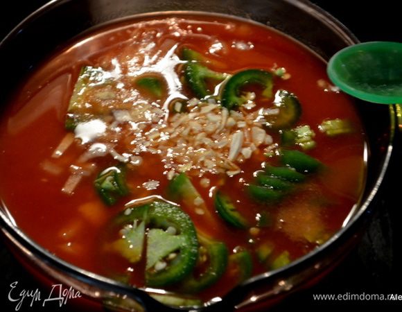 Для соуса смешать все ингредиенты в емкости для тушения. Перемешать. Тушить примерно 30 мин. Соус должен заметно загустеть. Снять с огня и дать остыть, Можно вылить в баночку и хранить в холодильнике.