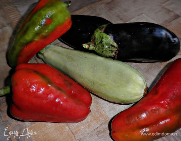 Подготовить и хорошо помыть овощи.