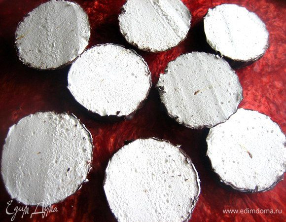 Получаем 8 долек.