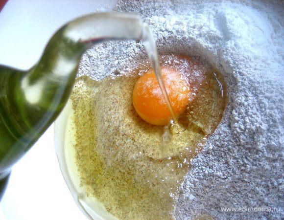 Добавляем растительное масло...