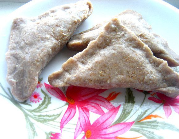 И варим минут 5 по маленьким партиям,чтобы не поломать!