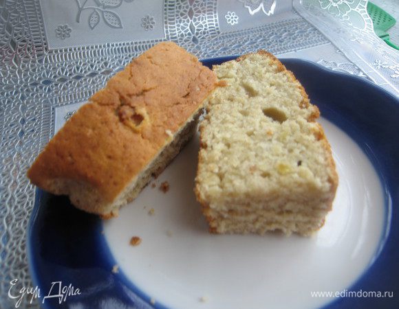 И еще хочу поделиться рецептом пирогов на яблочном пюре. Этот от Оленьки (Мурзик) http://www.edimdoma.ru/retsepty/55334-ochen-nezhnyy-pirog-na-yablochnom-pyure. 