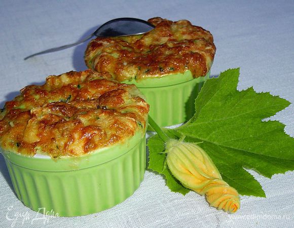 Запекаем в прогретой до 200 гр. духовке около 30 минут.